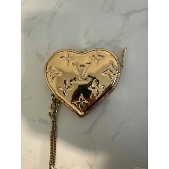 Louis Vuitton Coin Wallet in Gold - Excellent Condition - Picture 1 of 3